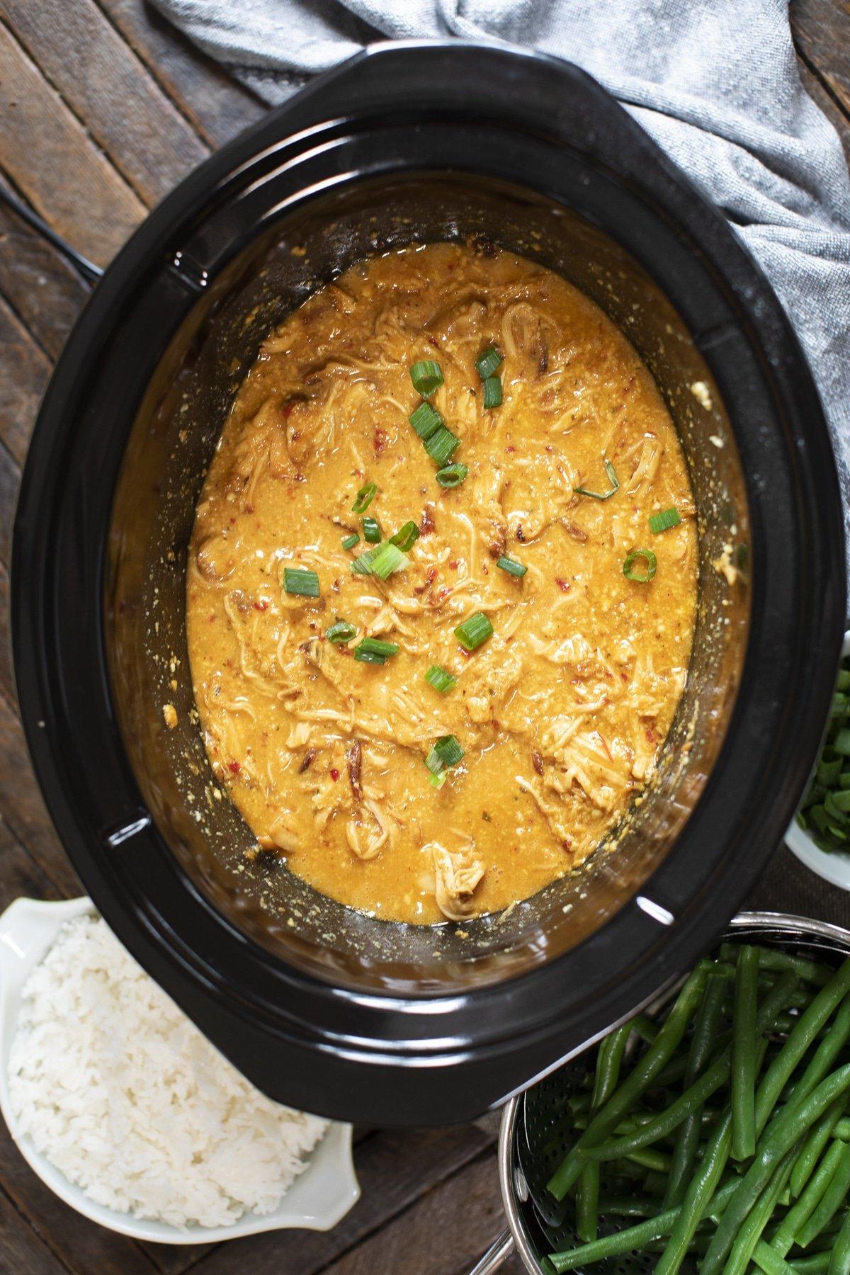 Pollo al Peperoncino Dolce 2 Pollo dolce piccante in slow cooker visto dall'alto