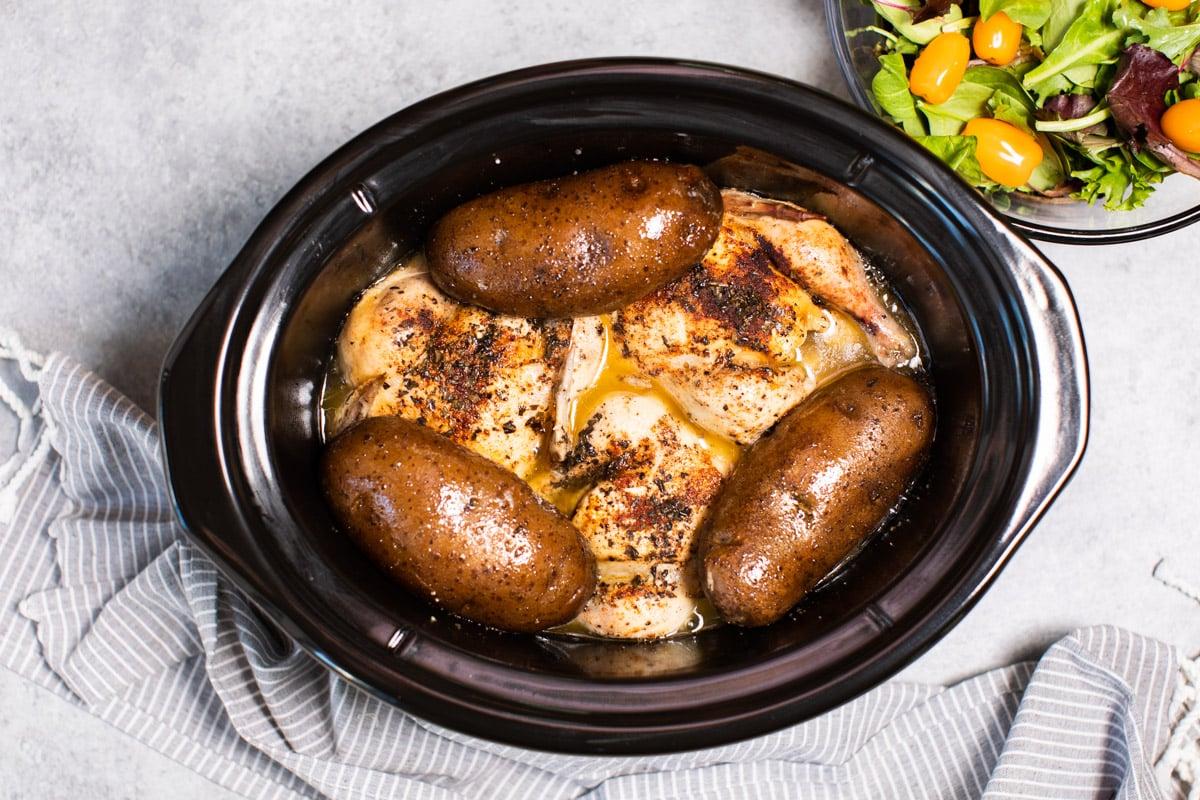 Gallinelle della Cornovaglia cotte lentamente e Patate al Forno 6 gallinelle cotte e 3 patate Russet cotte