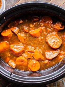 Ignami Canditi a Cottura Lenta 7 Patate dolci cotte in salsa ricca nella slow cooker