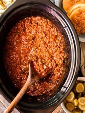 Sloppy Joes a Cottura Lenta 8 Primo piano di carne e salsa di Sloppy Joe