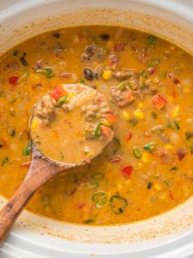 Zuppa Nacho 10 Ingredienti per la zuppa di nacho in una slow cooker.