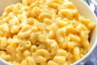 Quick and Creamy 5-Ingredient Instant Pot Velveeta Mac and Cheese