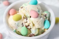 Pastel Egg Crunch Ice Cream