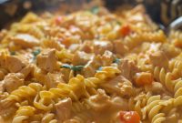 Creamy Chicken Rotini Casserole: A Family Favorite Comfort Dish