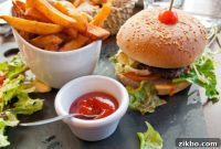 The Ultimate Cheeseburger Experience